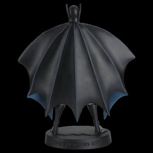Batman - Debut Batman - Decades Series 1:16 Scale Figure